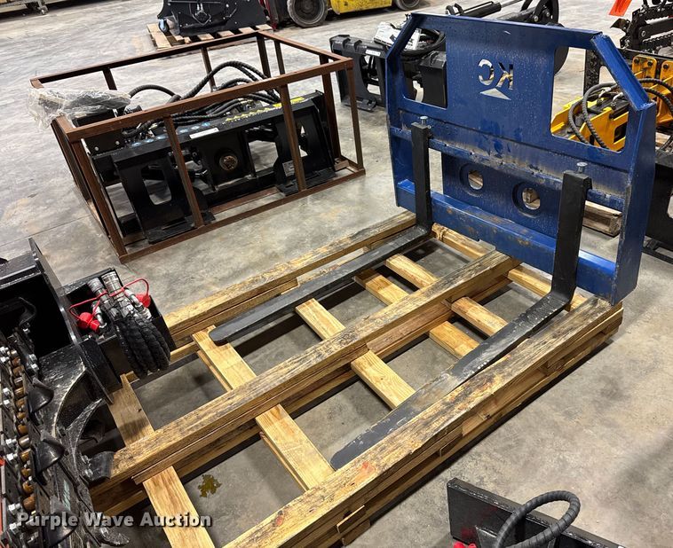 image for item EM3696 Skid steer forks