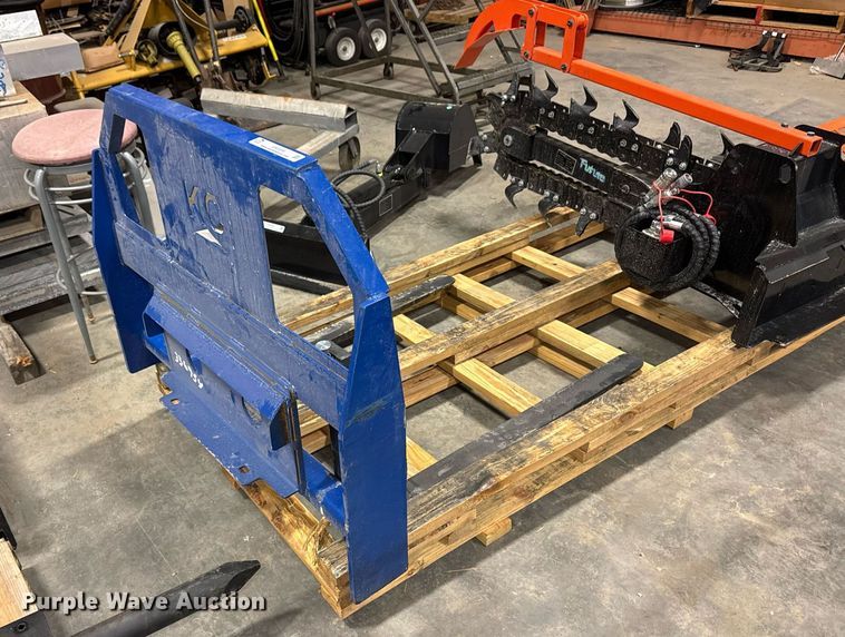 image for item EM3696 Skid steer forks