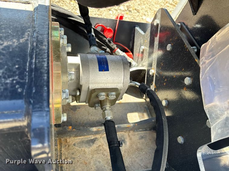 image for item EM3702 2023 Landhonor VPc-11-72W skid steer plate compactor