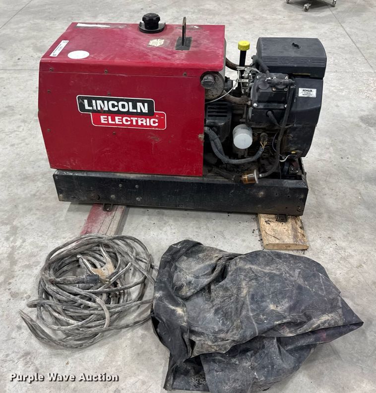 image for item EM3707 Lincoln Electric Ranger 10,000 plus welder/generator