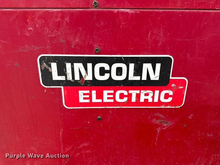 image for item EM3707 Lincoln Electric Ranger 10,000 plus welder/generator