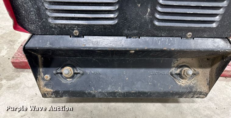 image for item EM3707 Lincoln Electric Ranger 10,000 plus welder/generator