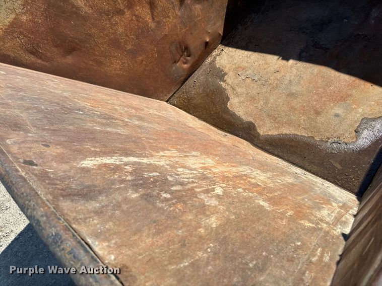 image for item EM3715 Dumpster