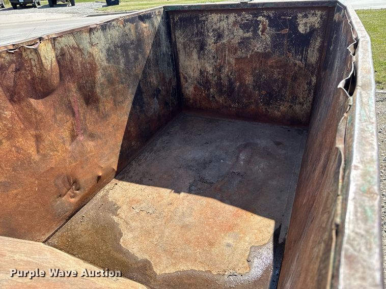 image for item EM3715 Dumpster