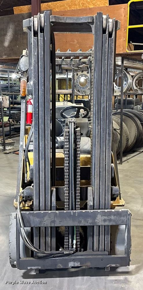 image for item EM3716 Caterpillar 2C6500 forklift