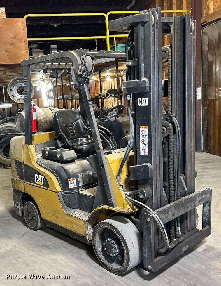 image for item EM3716 Caterpillar 2C6500 forklift
