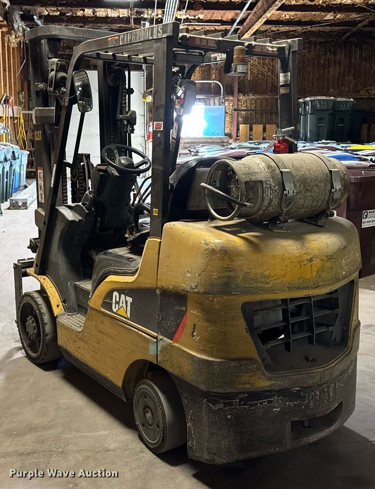 image for item EM3716 Caterpillar 2C6500 forklift