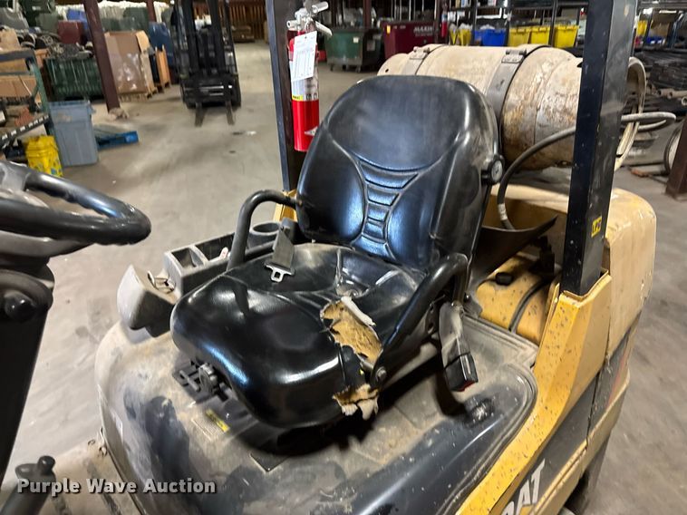 image for item EM3716 Caterpillar 2C6500 forklift