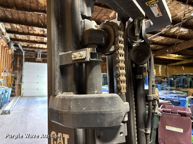 image for item EM3716 Caterpillar 2C6500 forklift