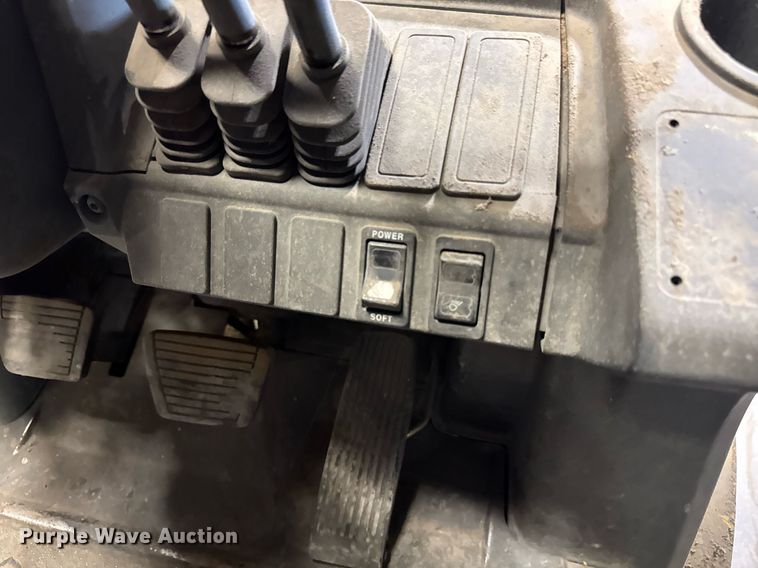 image for item EM3716 Caterpillar 2C6500 forklift