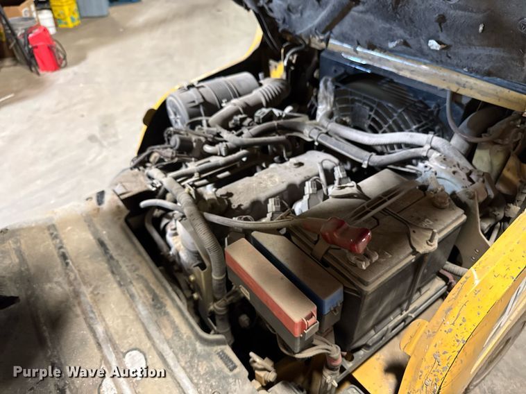 image for item EM3716 Caterpillar 2C6500 forklift