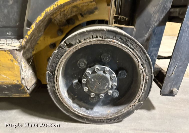 image for item EM3716 Caterpillar 2C6500 forklift