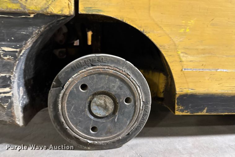 image for item EM3716 Caterpillar 2C6500 forklift