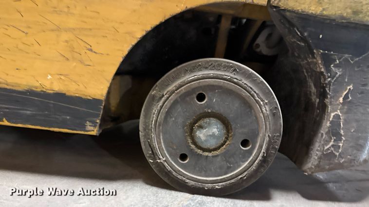 image for item EM3716 Caterpillar 2C6500 forklift