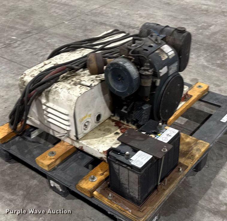 image for item EM3728 Jump starter