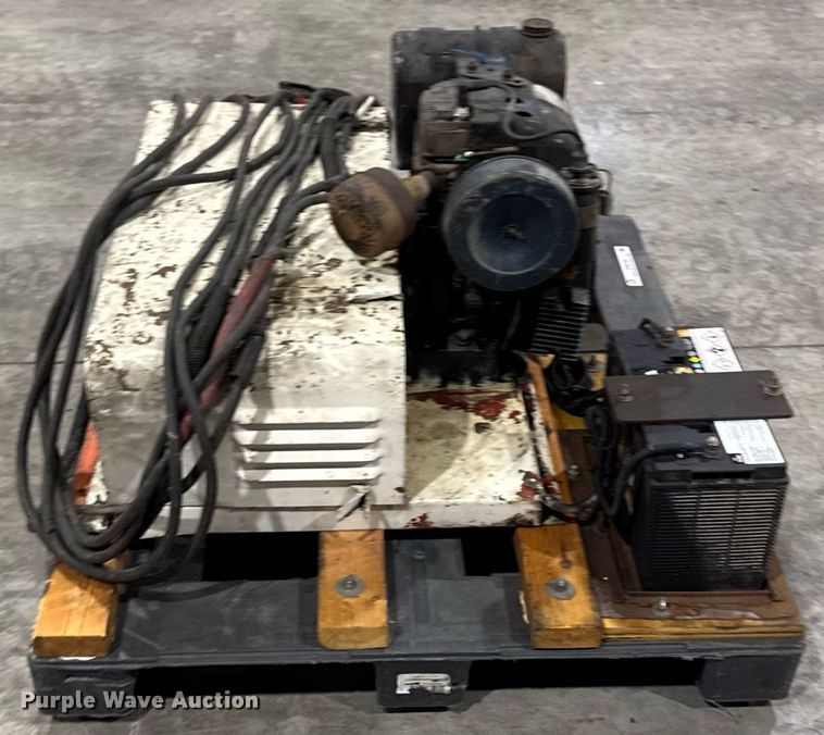 image for item EM3728 Jump starter