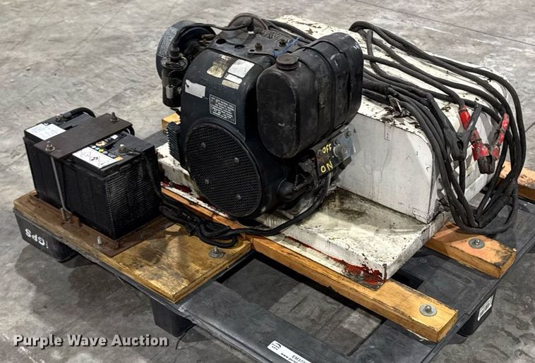 image for item EM3728 Jump starter