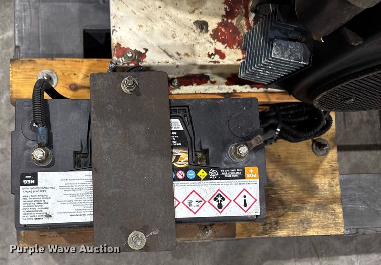 image for item EM3728 Jump starter