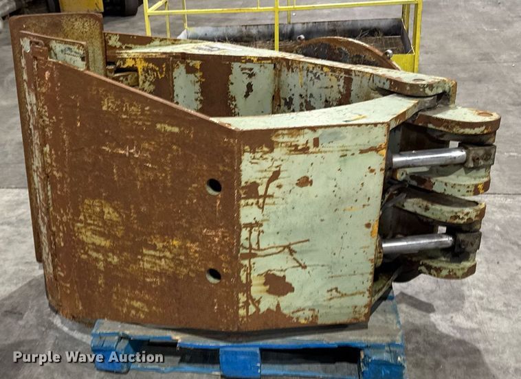 image for item EM3730 Long Ranch MFG WPR572B fork lift grapple