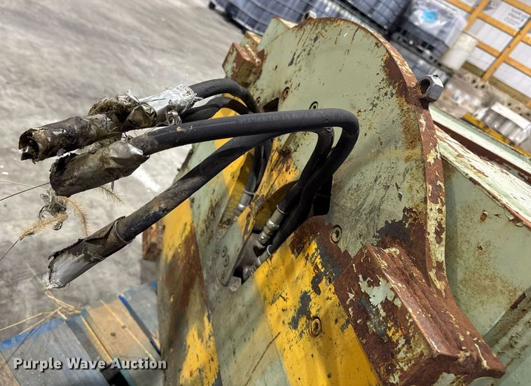 image for item EM3730 Long Ranch MFG WPR572B fork lift grapple