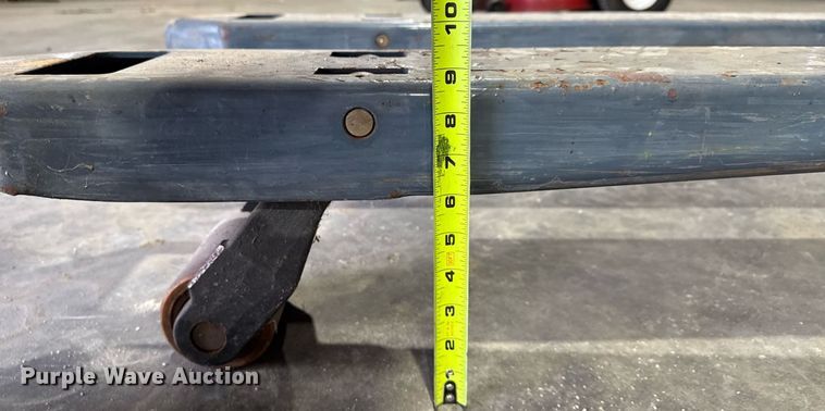 image for item EM3738 Toyota 8HBW23 pallet jack