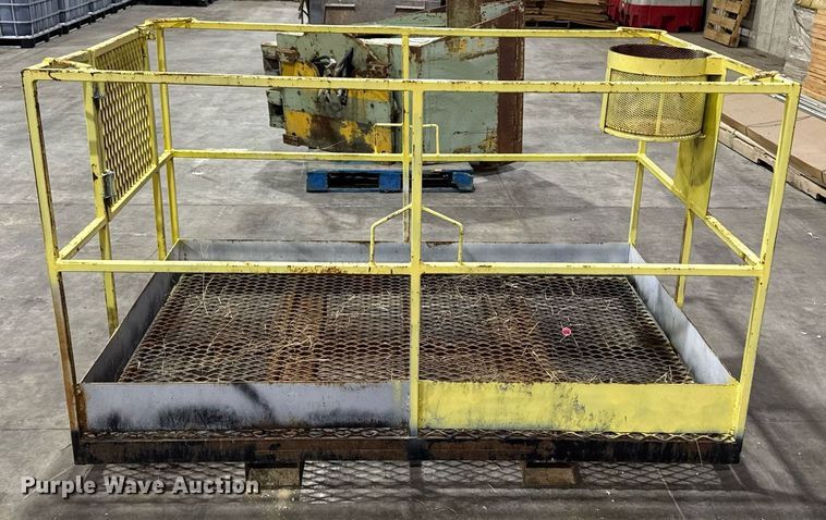 image for item EM3739 Forklift man basket