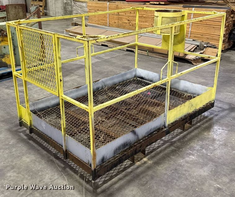 image for item EM3739 Forklift man basket