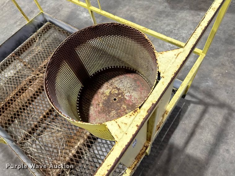 image for item EM3739 Forklift man basket