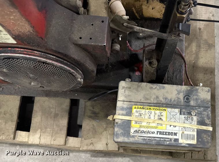 image for item EM3740 Jump starter