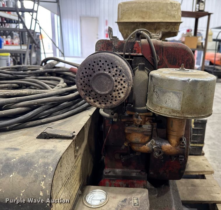 image for item EM3740 Jump starter