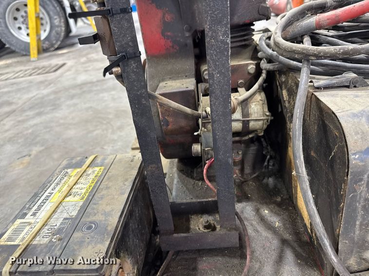 image for item EM3740 Jump starter