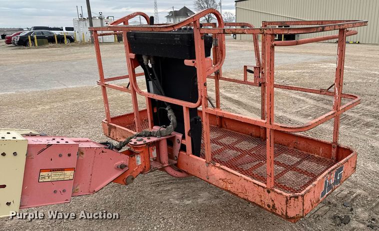 image for item EM3742 1998 JLG 600S boom lift