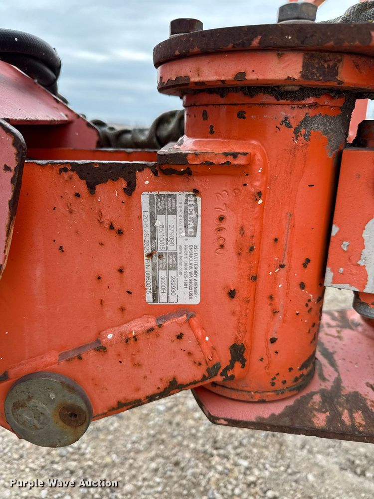 image for item EM3742 1998 JLG 600S boom lift