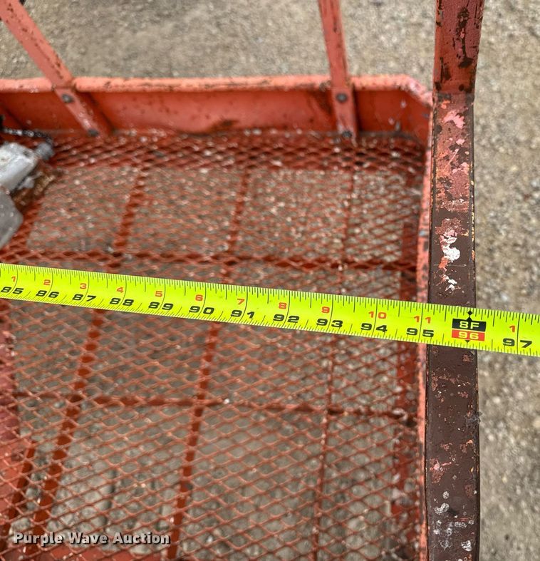 image for item EM3742 1998 JLG 600S boom lift