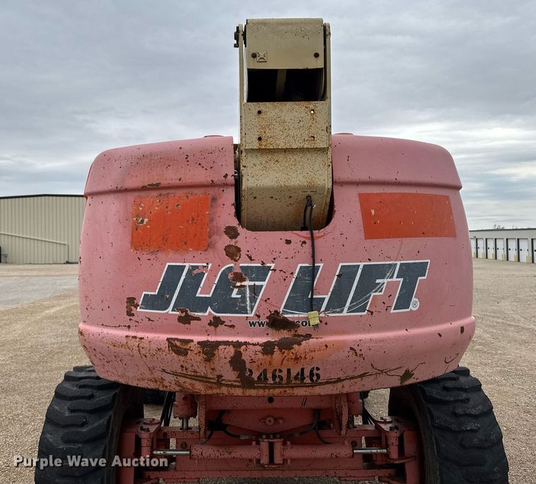 image for item EM3742 1998 JLG 600S boom lift