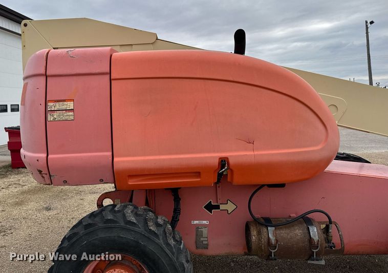 image for item EM3742 1998 JLG 600S boom lift