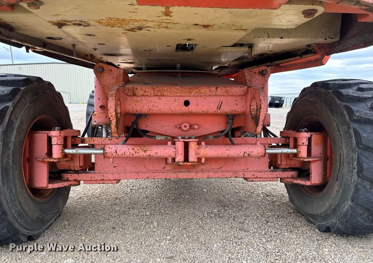 image for item EM3742 1998 JLG 600S boom lift