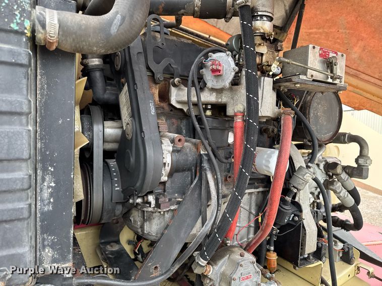 image for item EM3742 1998 JLG 600S boom lift