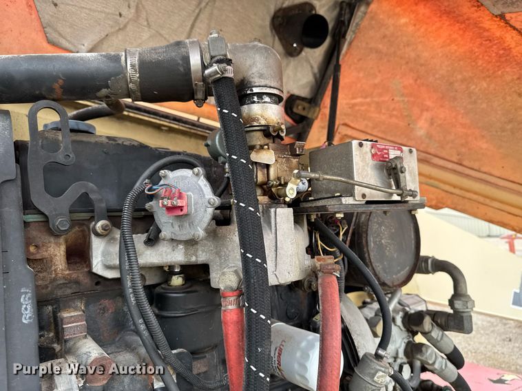 image for item EM3742 1998 JLG 600S boom lift