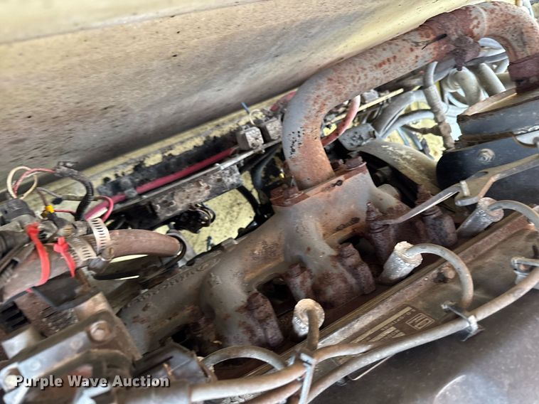 image for item EM3742 1998 JLG 600S boom lift