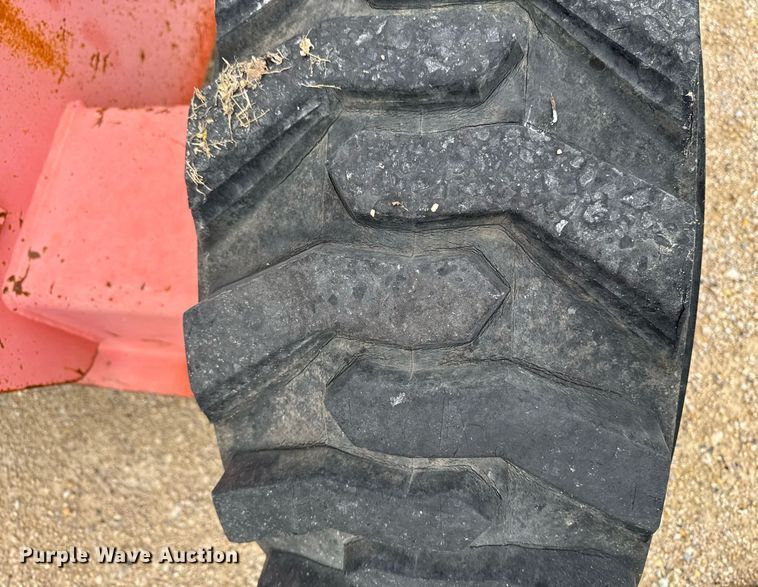 image for item EM3742 1998 JLG 600S boom lift