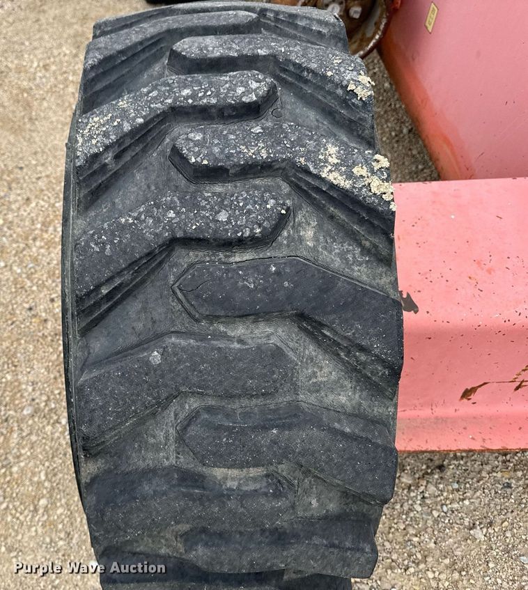 image for item EM3742 1998 JLG 600S boom lift