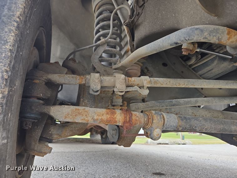 image for item EM6007 2012 Ford F450 Super Duty XL bucket truck