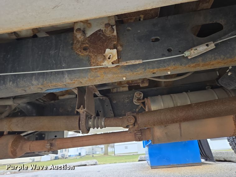 image for item EM6007 2012 Ford F450 Super Duty XL bucket truck