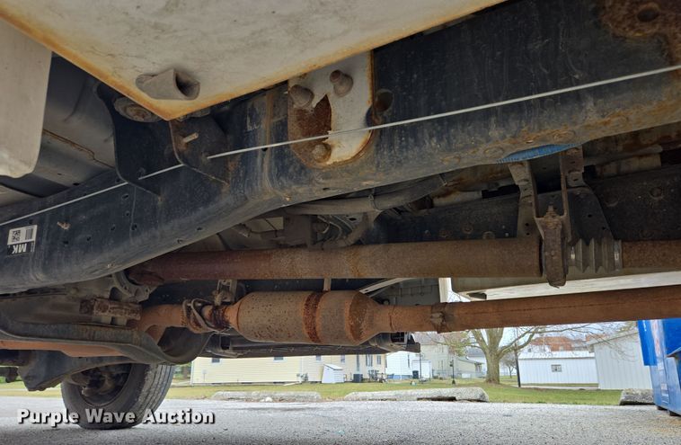 image for item EM6007 2012 Ford F450 Super Duty XL bucket truck