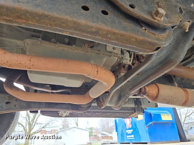 image for item EM6007 2012 Ford F450 Super Duty XL bucket truck