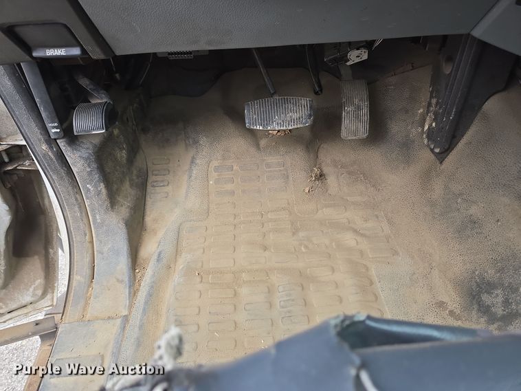 image for item EM6007 2012 Ford F450 Super Duty XL bucket truck