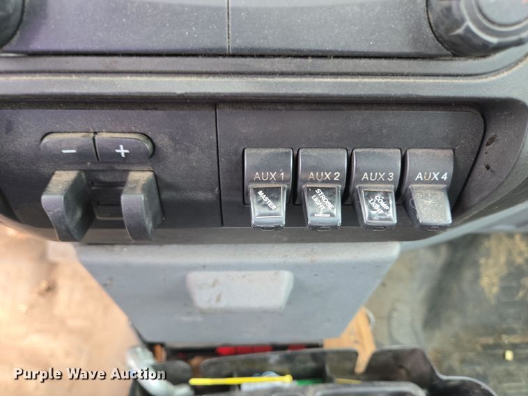 image for item EM6007 2012 Ford F450 Super Duty XL bucket truck