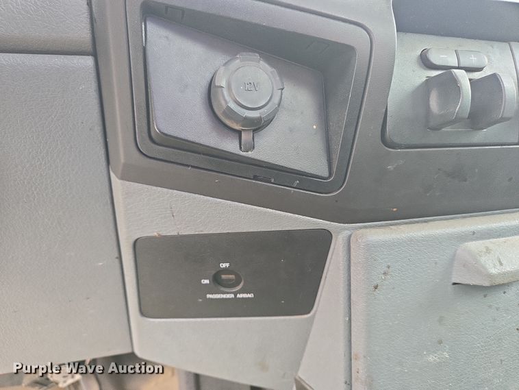 image for item EM6007 2012 Ford F450 Super Duty XL bucket truck