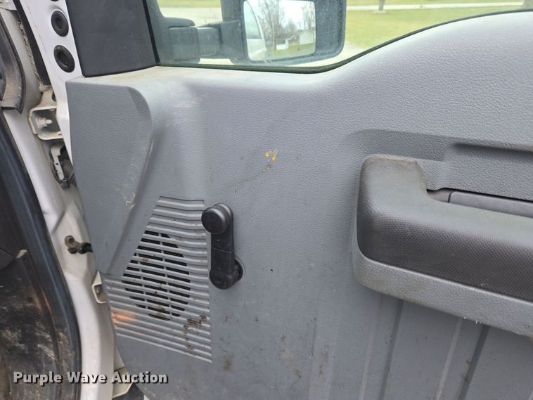 image for item EM6007 2012 Ford F450 Super Duty XL bucket truck